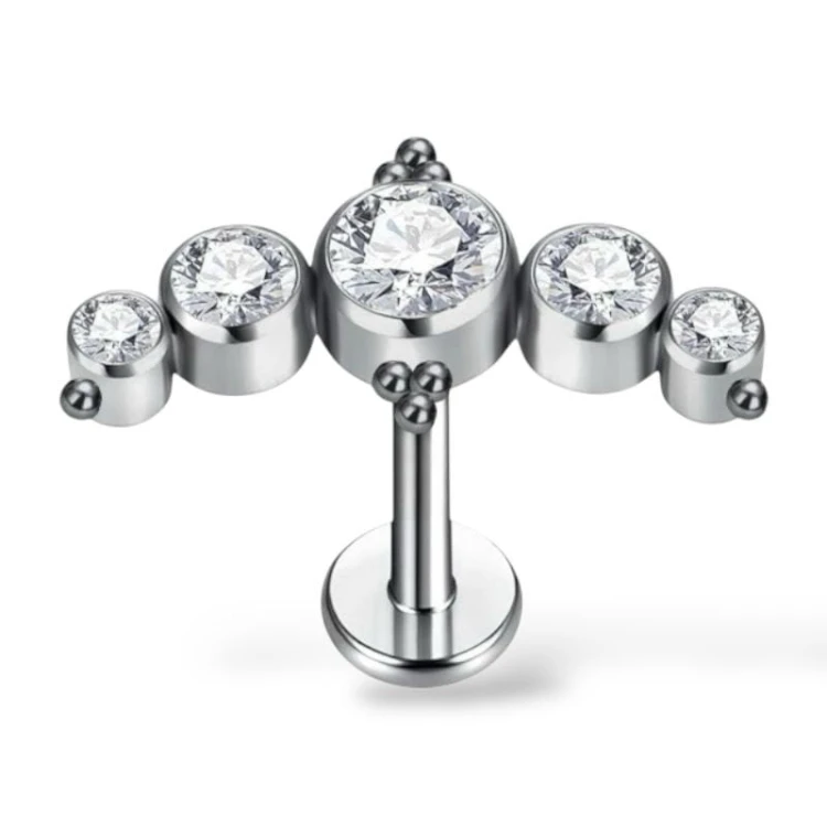 Tytanowy labret cluster z cyrkoniami i kuleczkami