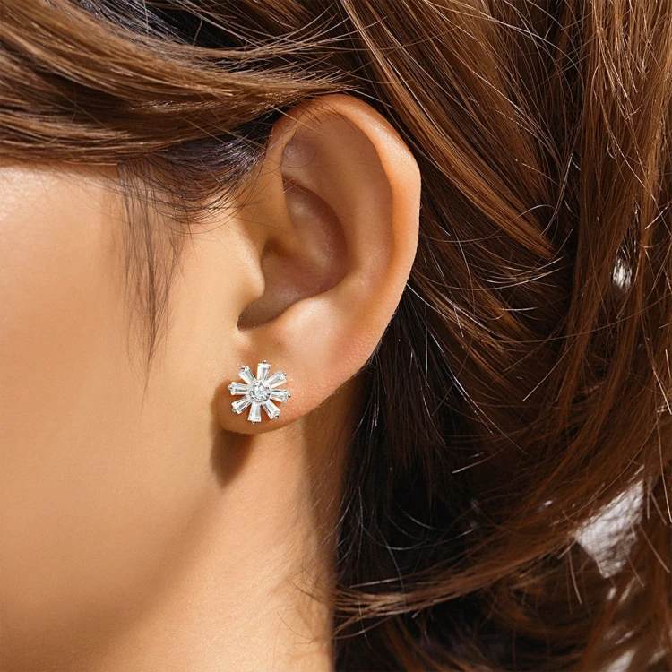 Labret srebrny kwiatowy - SREBRO 925