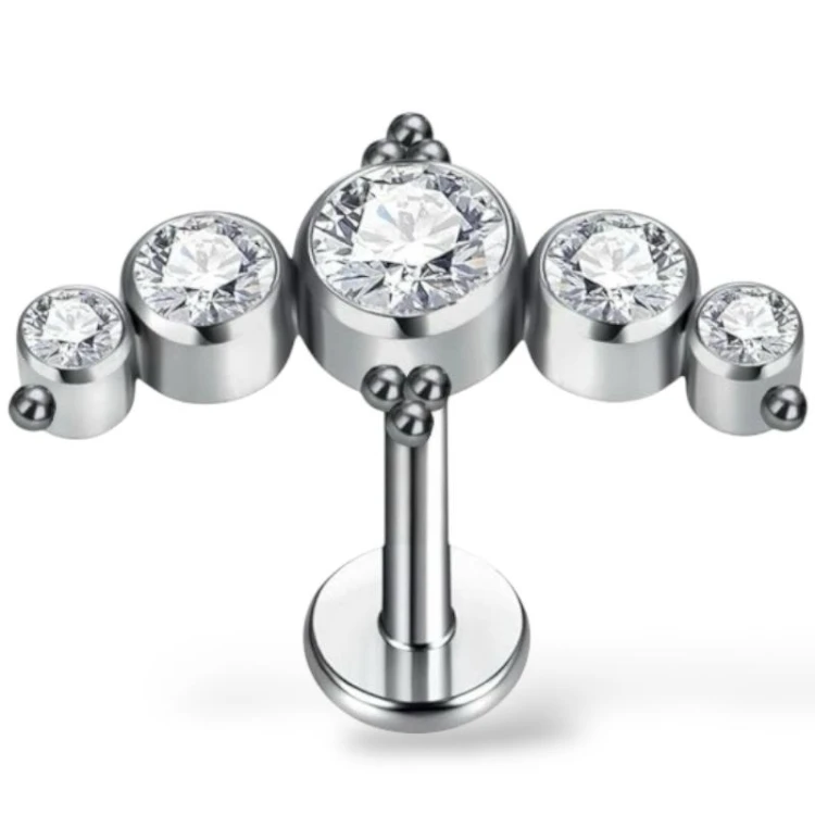 Tytanowy labret cluster z cyrkoniami i kuleczkami