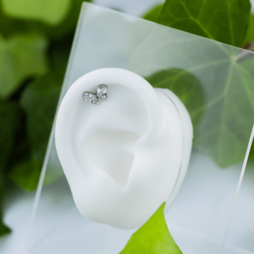 Tytanowy ozdobny labret w kształcie motylka